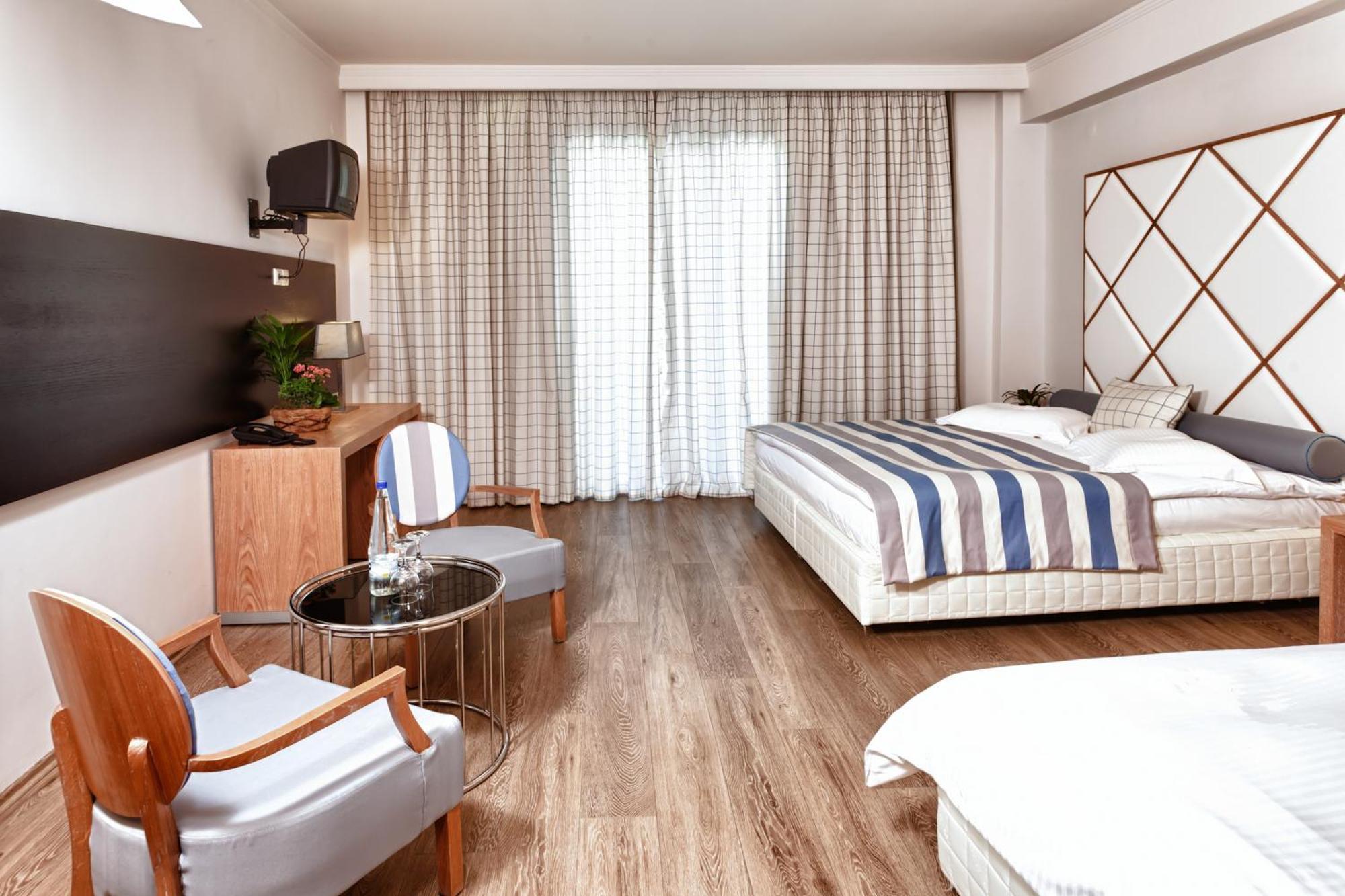 Olympus Thea Boutique Hotel Platamonas Buitenkant foto